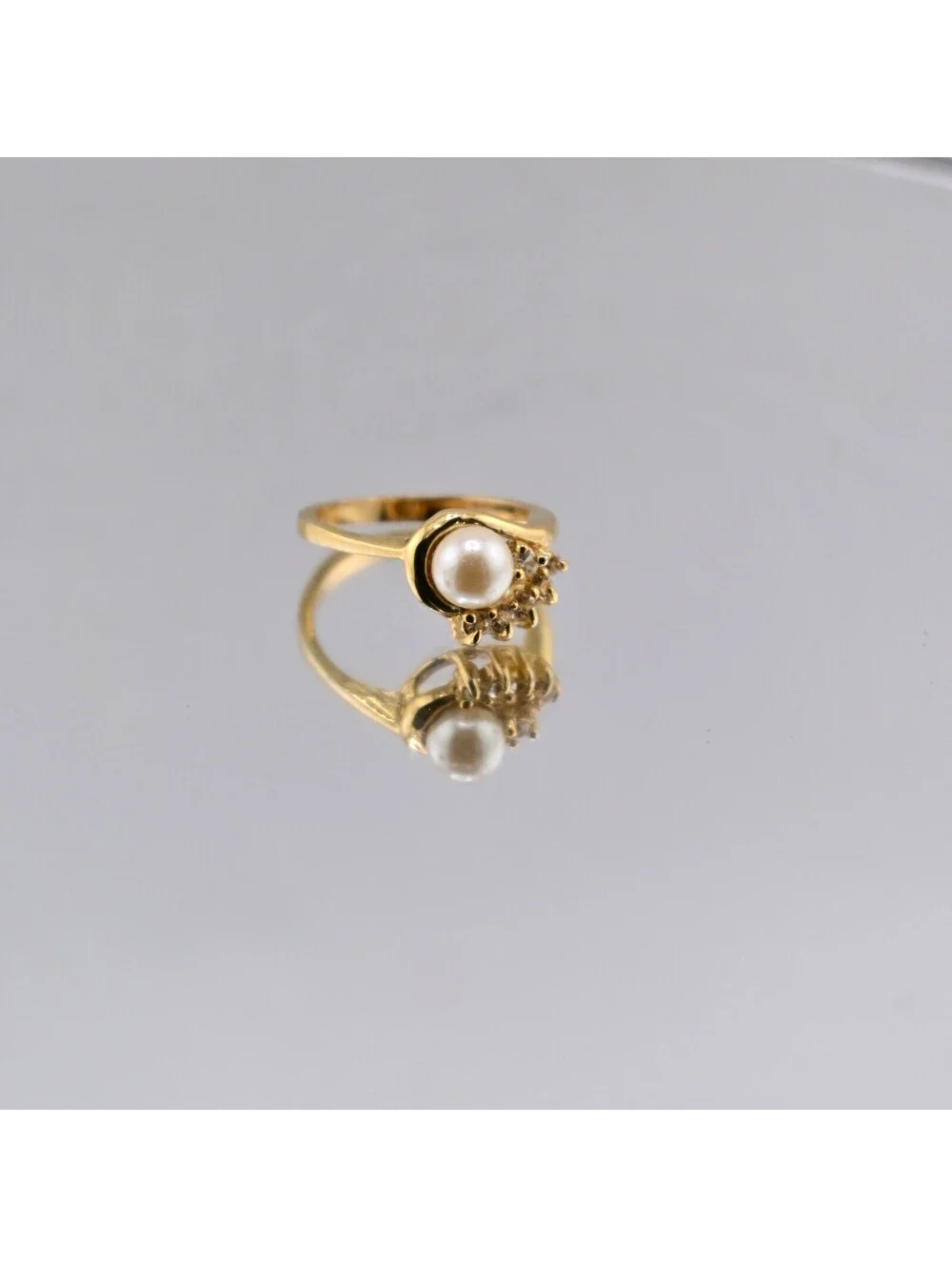 gold tone ring
